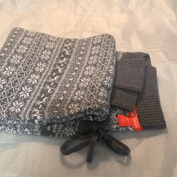 Brand new Joe Fresh pajama pants - Picture 6 of 6